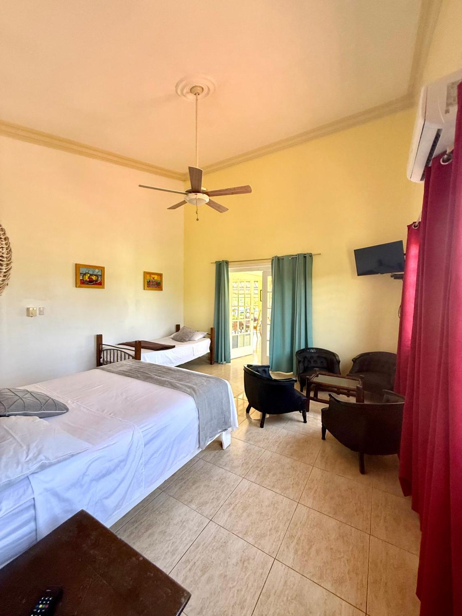 Hotel Al Mare Barahona Εξωτερικό φωτογραφία